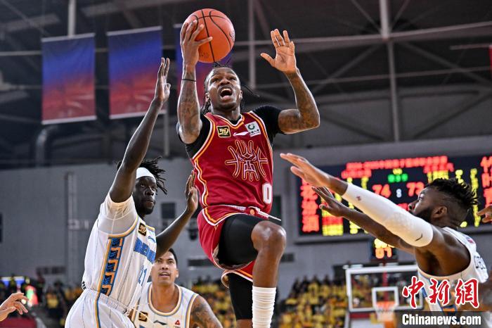 山西汾酒男篮主场逆转北京北汽，终结对手六连