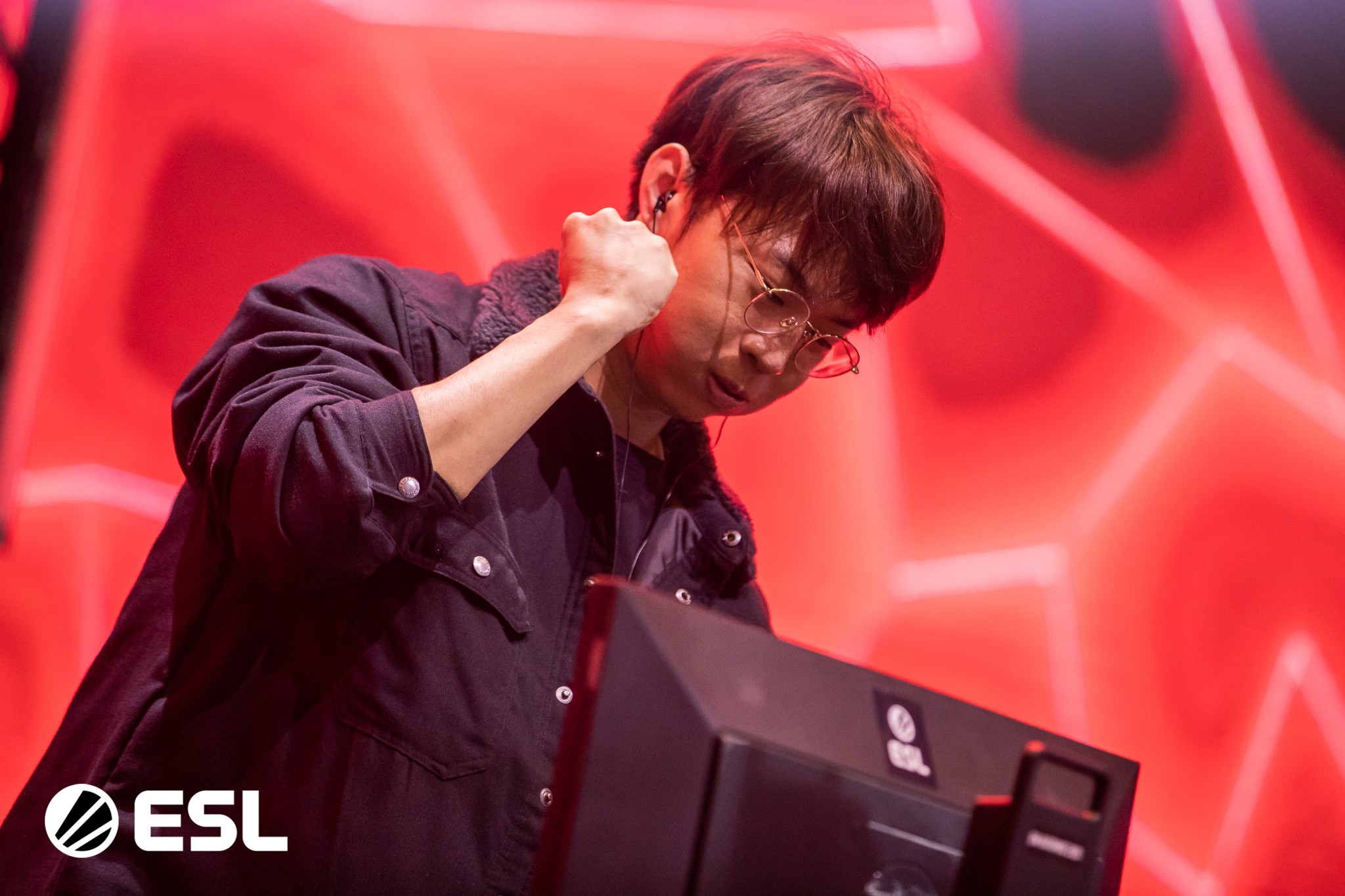 中国星际争霸第一人李培楠斩获世界冠军